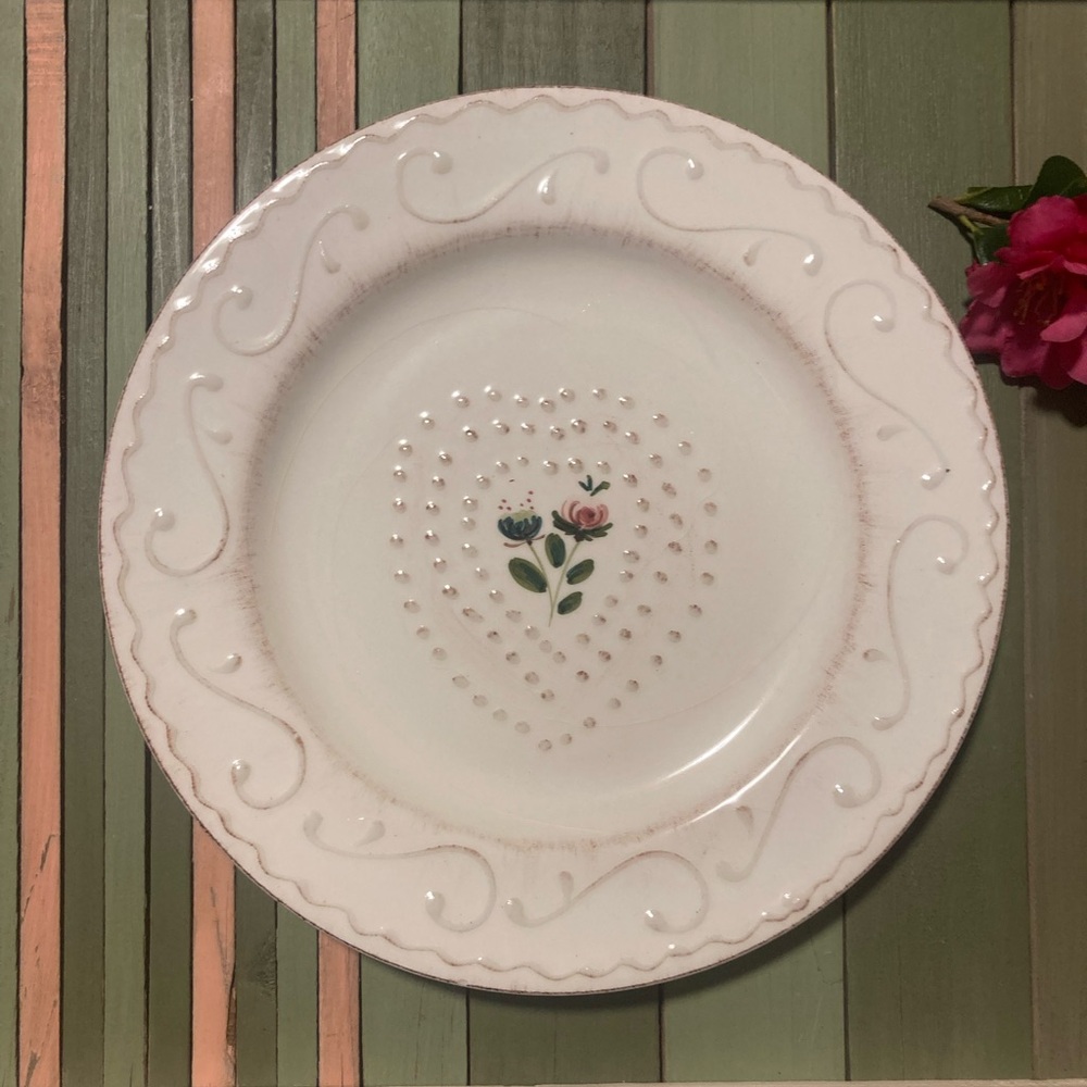 Vintage Ceramiche Toscane Hand-Painted Raised Heart Plate 9” - Picture 3 of 8